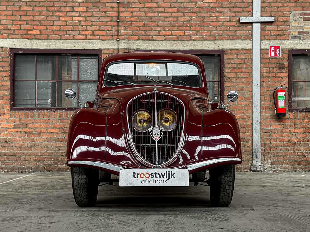 Peugeot 202 Pick-Up Truck 1946, BH-08-77