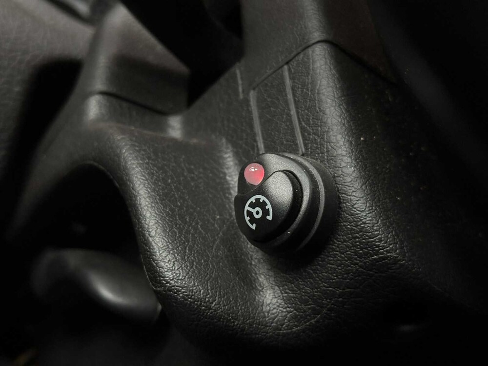 Peugeot 206 2.0-16V GTI 134pk 2004, 33-NS-VN