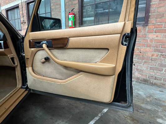 Mercedes-Benz 280 SEL 