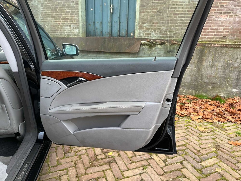 Mercedes-Benz E200 Limousine 2007 E-Klasse (Origineel-NL + 1e Eigenaar), 92-XK-RH Youngtimer