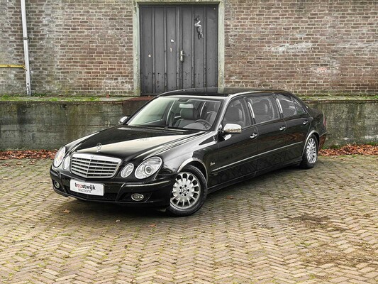 Mercedes-Benz E200 Limousine 2007 E-Klasse (Origineel-NL + 1e Eigenaar), 92-XK-RH Youngtimer