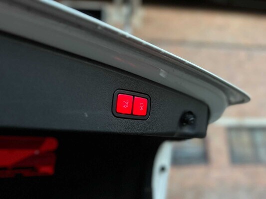 Mercedes-Benz E63 AMG 6.2 V8 -CARBON- 525pk 2010 (Origineel-NL) E-Klasse, 47-LKB-6