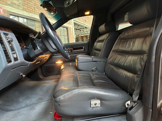 Cadillac Fleetwood Krystal Koach Funeral Car 5.7 V8 263pk 1995