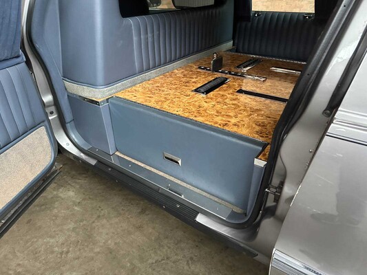 Cadillac Fleetwood Krystal Koach Funeral Car 5.7 V8 263pk 1995