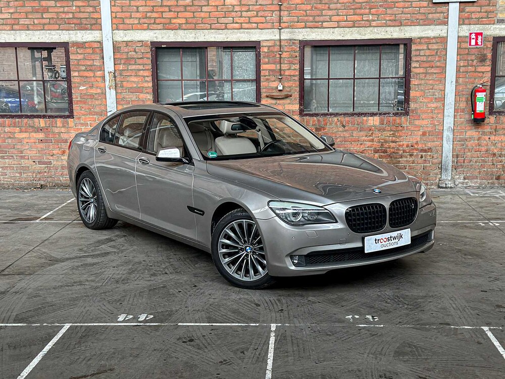BMW 750i ActiveHybrid 4.4 V8 407pk 2010 7-serie, 02-PGJ-7 Youngtimer