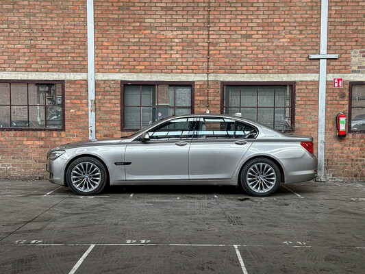 BMW 750i ActiveHybrid 4.4 V8 407pk 2010 7-serie, 02-PGJ-7 Youngtimer