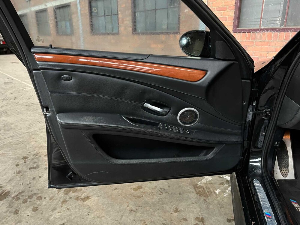 BMW M5 5.0 V10 E60 507pk 2008 5-Serie YOUNGTIMER