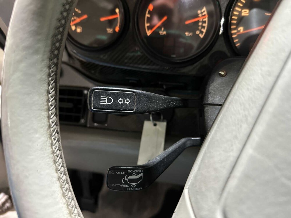 Porsche 911 Carrera 4 3.6 -Automaat- 250pk 1990