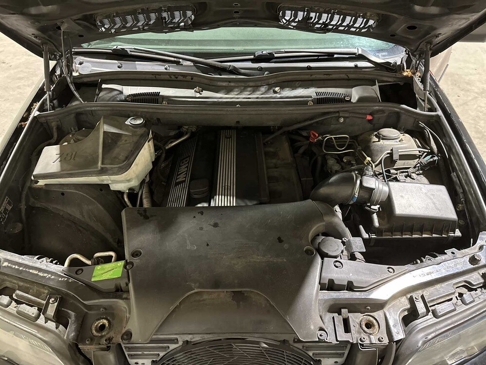 BMW X5 3.0i Executive 231pk 2002, 98-JX-JV Youngtimer