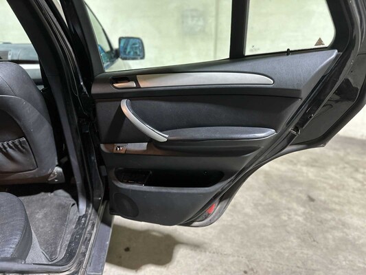 BMW X5 3.0i Executive 231pk 2002, 98-JX-JV Youngtimer