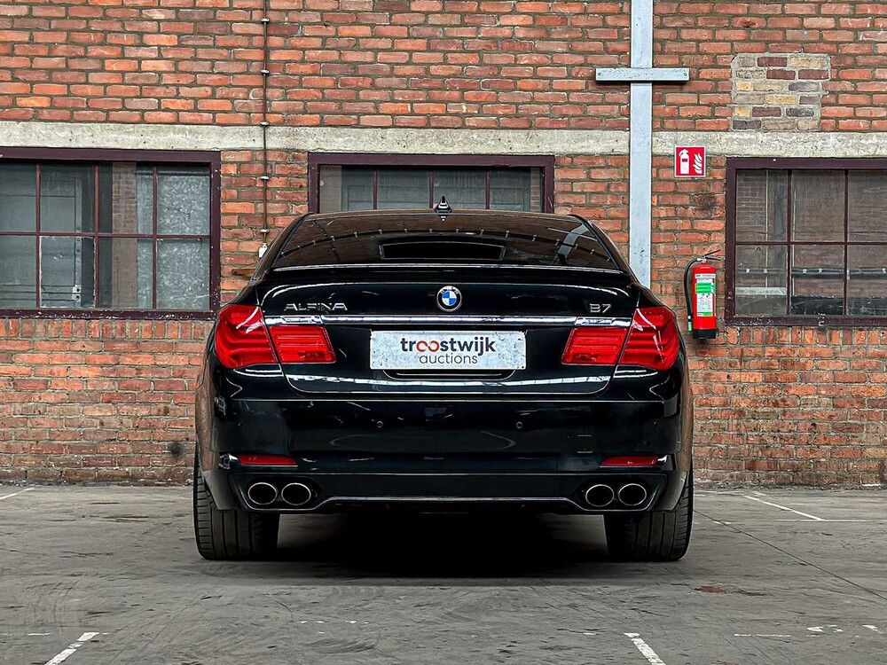 BMW Alpina B7 V8 507pk 2011