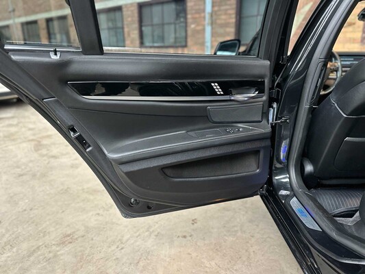 BMW Alpina B7 V8 507pk 2011