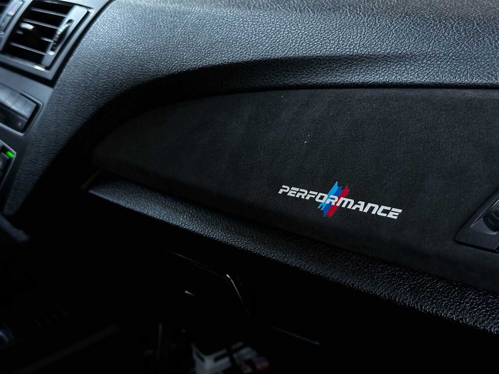 BMW M135i xDrive F20 3.0 320pk 2013