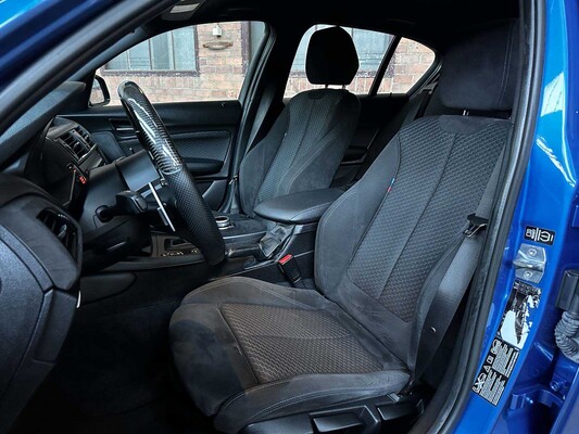 BMW M135i xDrive F20 3.0 320pk 2013