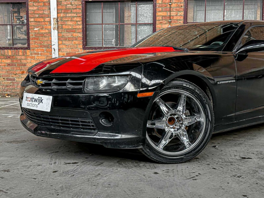 Chevrolet Camaro LS 3.6 V6 328pk 2014