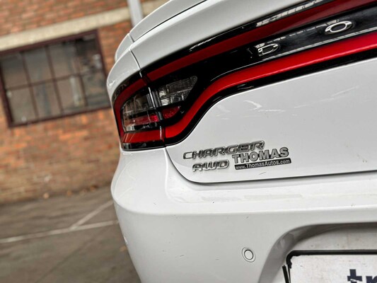 Dodge Charger SE 3.6 V6 292pk 2016