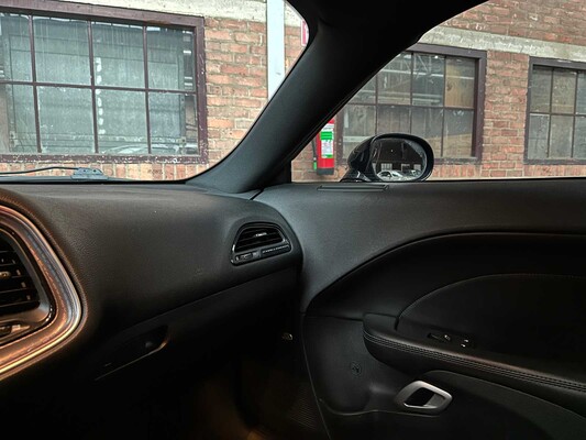 Dodge Challenger SXT PLUS 3.6 V6 305pk 2015