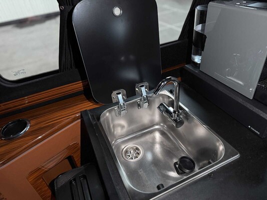 Volkswagen Transporter T6 VIP California Kampeerwagen 180pk 2021, HFF-38-X