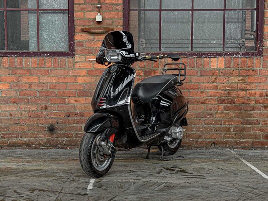 Piaggio Vespa Sprint 4T Sport Scooter, DBF-37-H