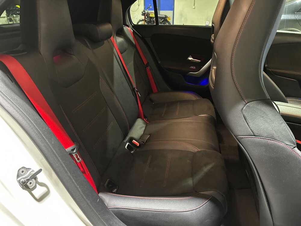 Mercedes-Benz A250 AMG Premium Plus A-klasse 224pk 2019, P-962-GR