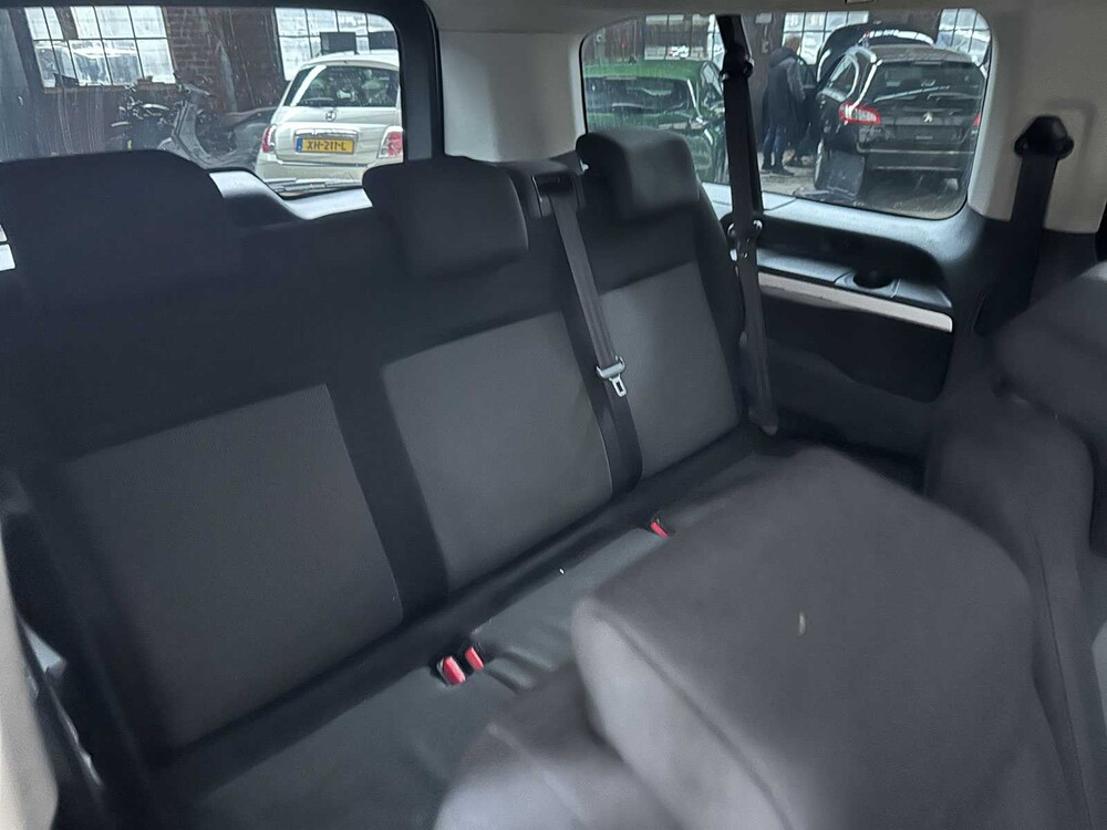 Peugeot Expert Traveller 1.5 9-persoons 120pk 2019