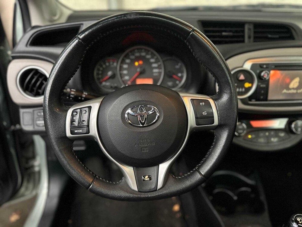 Toyota Yaris 1.3 VVTi Aspiration 2011 98pk, RB-304-D
