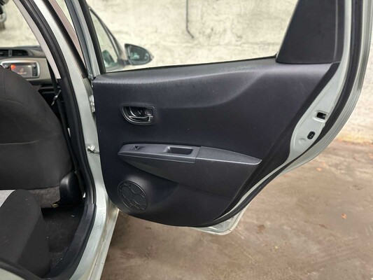 Toyota Yaris 1.3 VVTi Aspiration 2011 98pk, RB-304-D