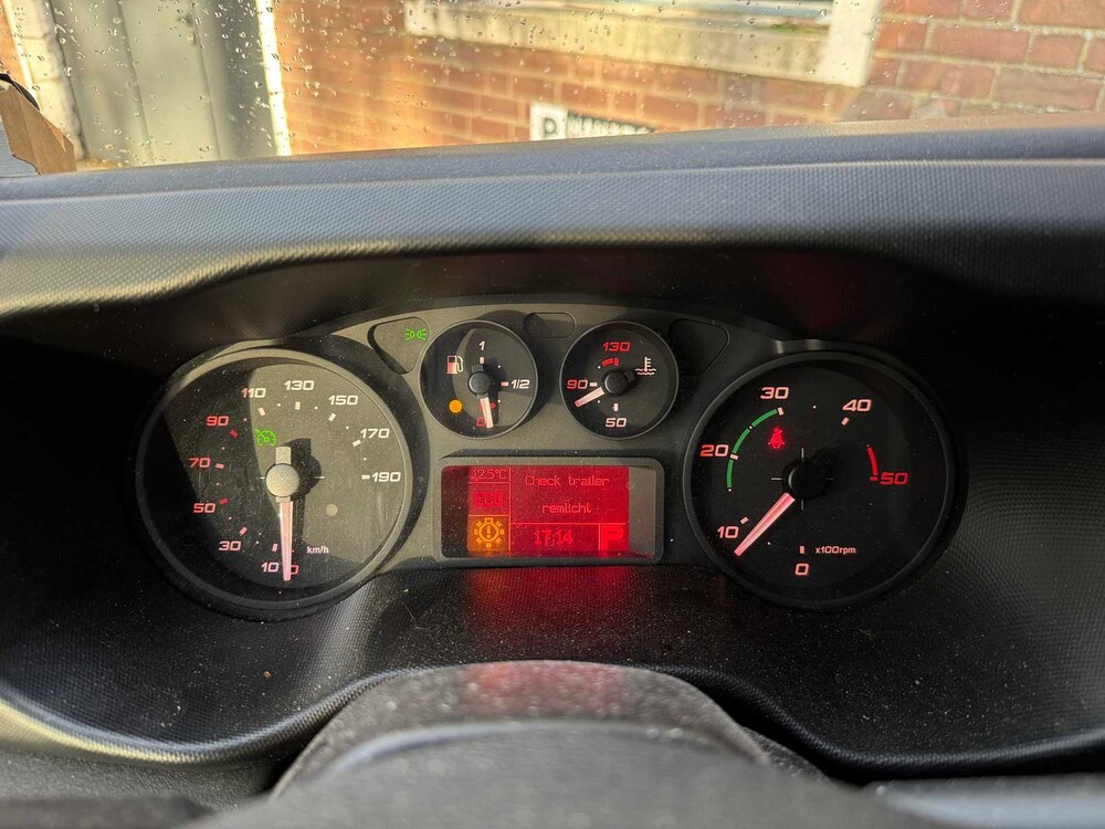 Iveco Daily 40C17 3.0 375 170pk 2016, VS-281-H 