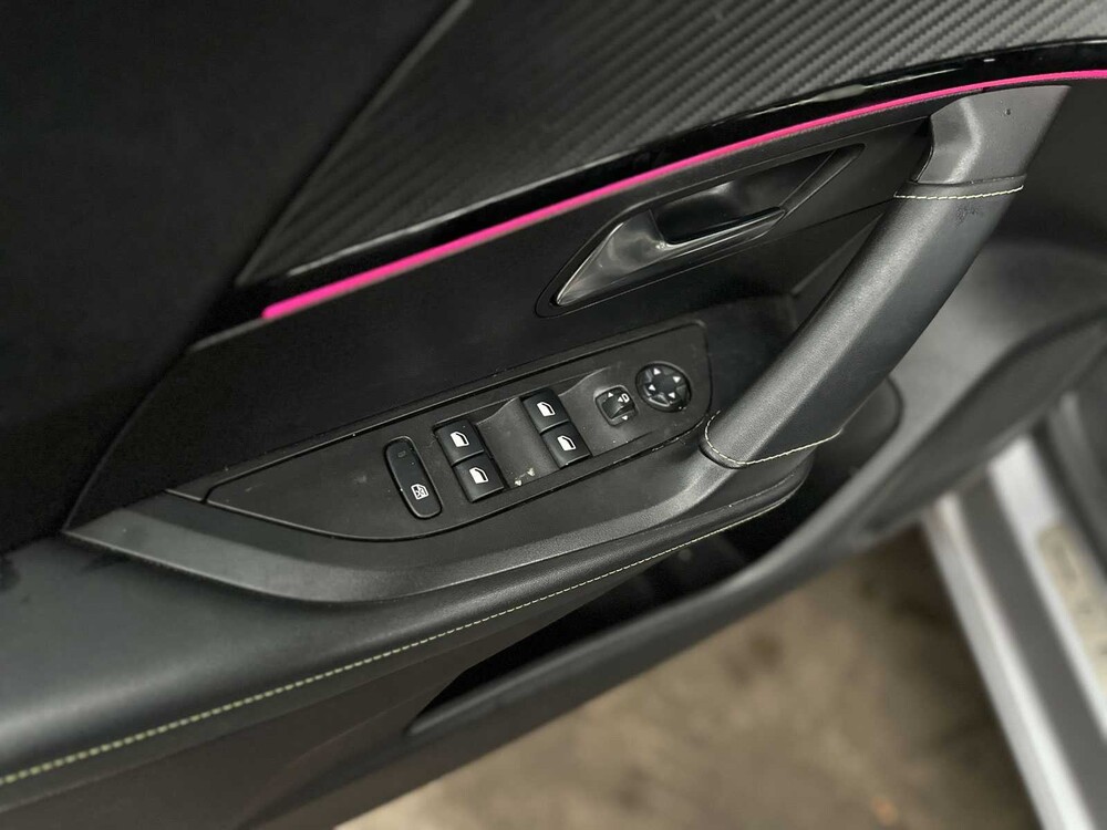 Peugeot e-2008 EV GT 50 kWh 136pk 2020, K-173-HP