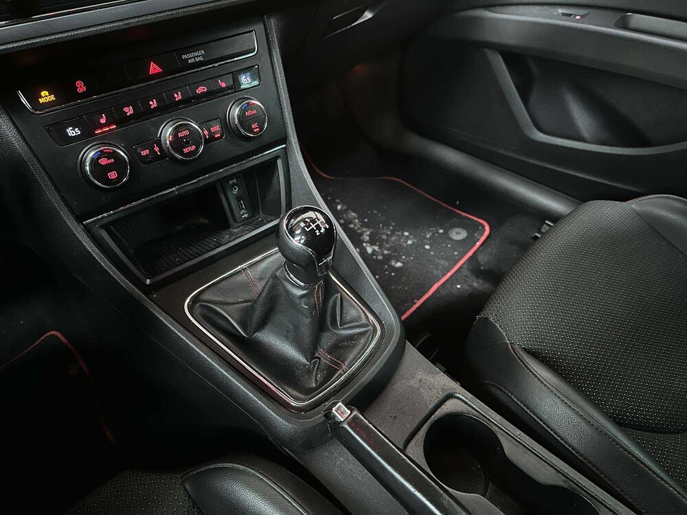 SEAT Leon 1.4 EcoTSI FR Connect 150pk 2016, G-727-KT