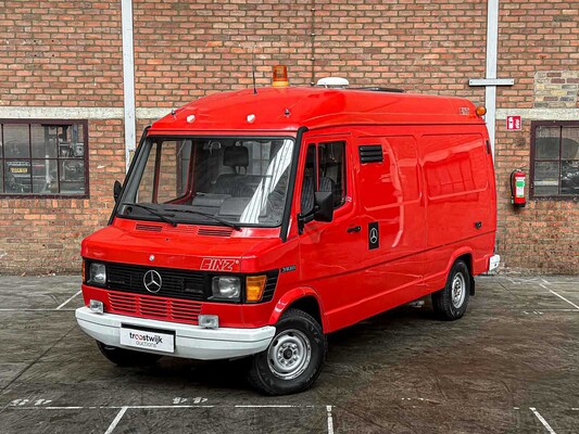 Mercedes-Benz -Brandweerwagen- 310D hoog G.V.W. Lang/Laag 95pk 1994, V-76-NGP