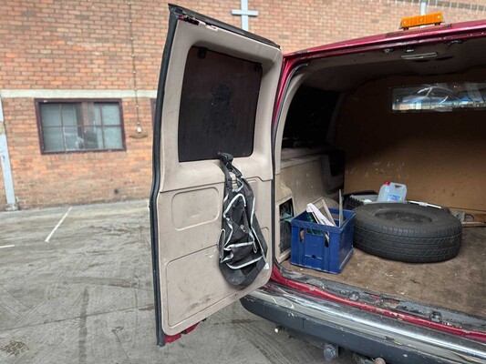 Ford E150 5.0 1993, 95-VH-NN