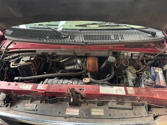 Ford E150 5.0 1993, 95-VH-NN