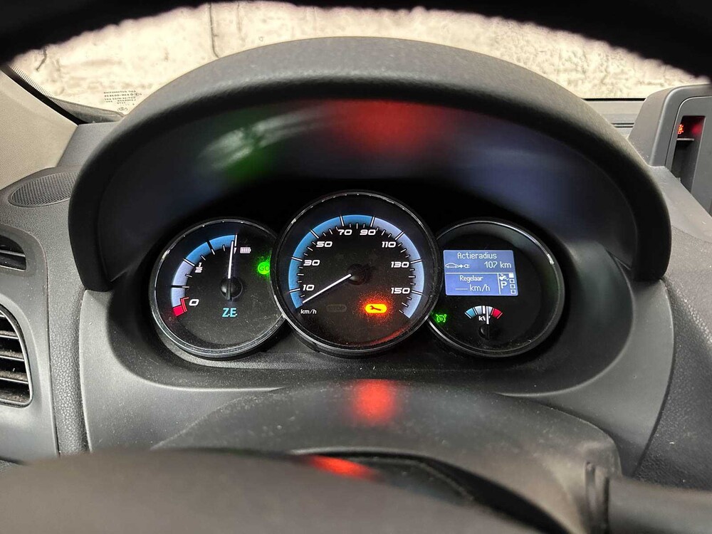 Renault Fluence Z.E. Dynamique (ex Battery) 68hp 2012, 38-TBX-9