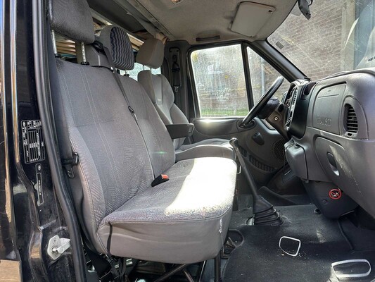 Ford Transit 260S FD DC 125 Camper 125pk 2003, J-557-JB