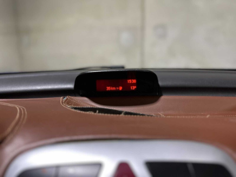 Peugeot 307 CC 2.0-16V 136pk 2005, 67-RG-XG