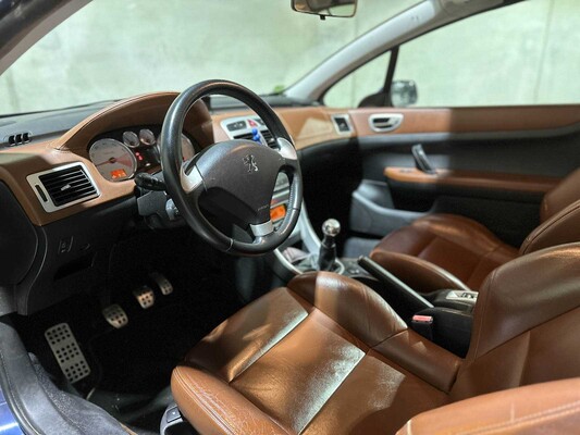 Peugeot 307 CC 2.0-16V 136pk 2005, 67-RG-XG