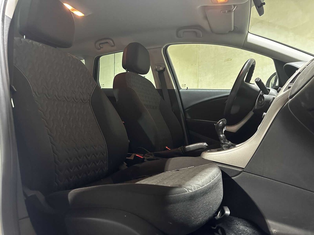 Opel Astra Sports Tourer 1.4 Design Edition 101pk 2013 (Origineel-NL), 5-SJJ-38