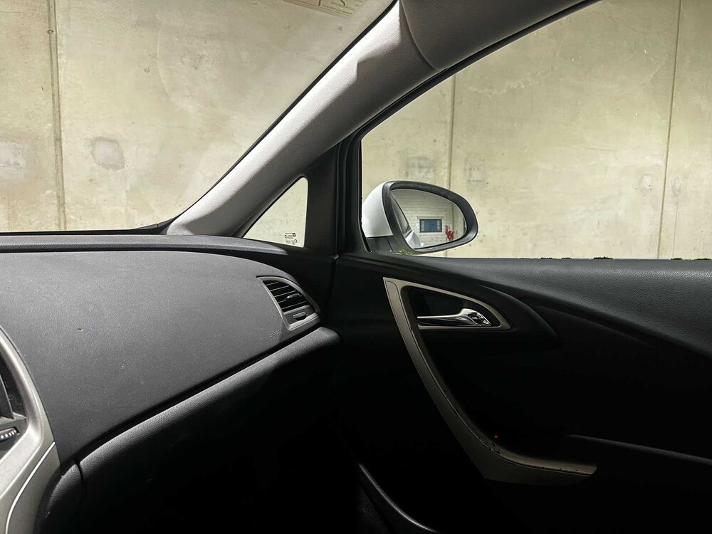 Opel Astra Sports Tourer 1.4 Design Edition 101pk 2013 (Origineel-NL), 5-SJJ-38