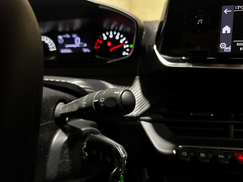 Peugeot 208 1.2 PureTech Like 75pk 2023, R-956-ZL