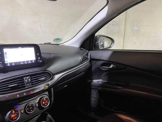 Fiat Tipo Stationwagon 1.4 T 16v S-Design 120pk 2018 (Origineel-NL), TG-666-L