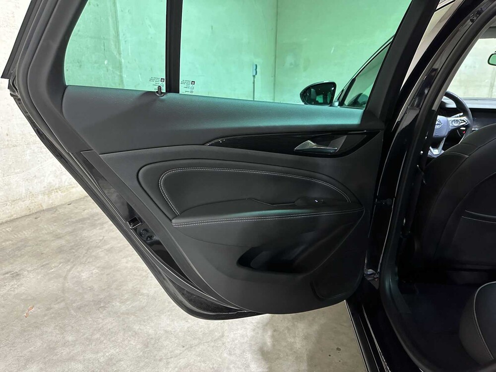 Opel Insignia Sports Tourer 1.6 CDTI EcoTec Innovation 136pk 2018, RR-215-N