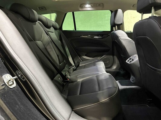 Opel Insignia Sports Tourer 1.6 CDTI EcoTec Innovation 136pk 2018, RR-215-N