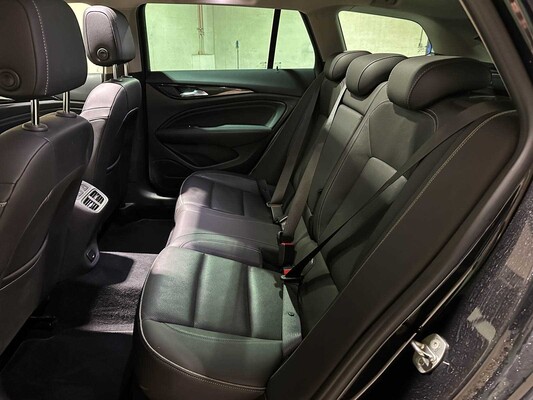 Opel Insignia Sports Tourer 1.6 CDTI EcoTec Innovation 136pk 2018, RR-215-N