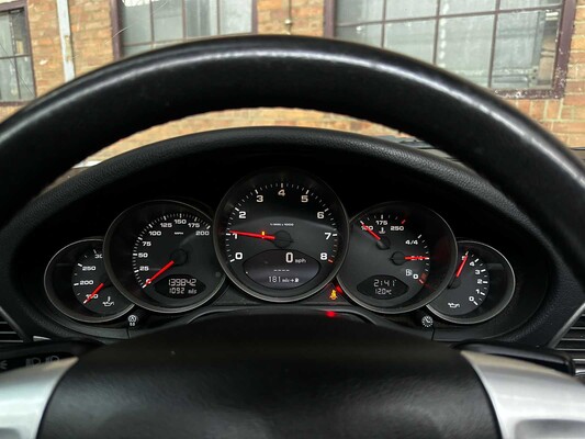 Porsche 911 Carrera Cabriolet 997 3.6 325pk 2005 handgeschakeld -Youngtimer-