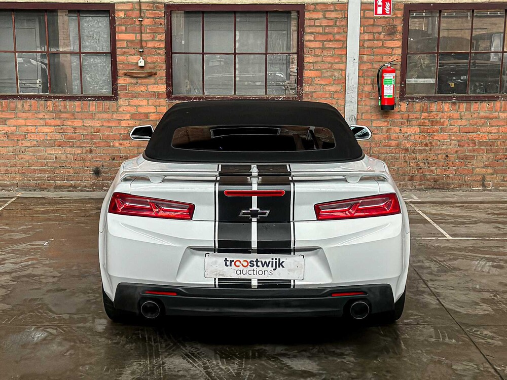 Chevrolet Camaro 1LT 2.0L I4 F DOHC 16V 275pk 2017