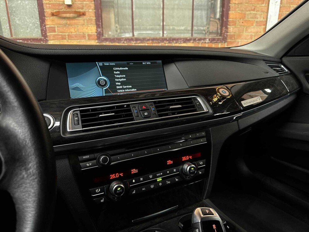 BMW ActiveHybrid7 F04 4.4 V8 465pk 2010 Youngtimer (70.000 km)