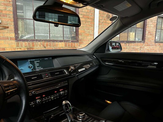 BMW ActiveHybrid7 F04 4.4 V8 465pk 2010 Youngtimer (70.000 km)