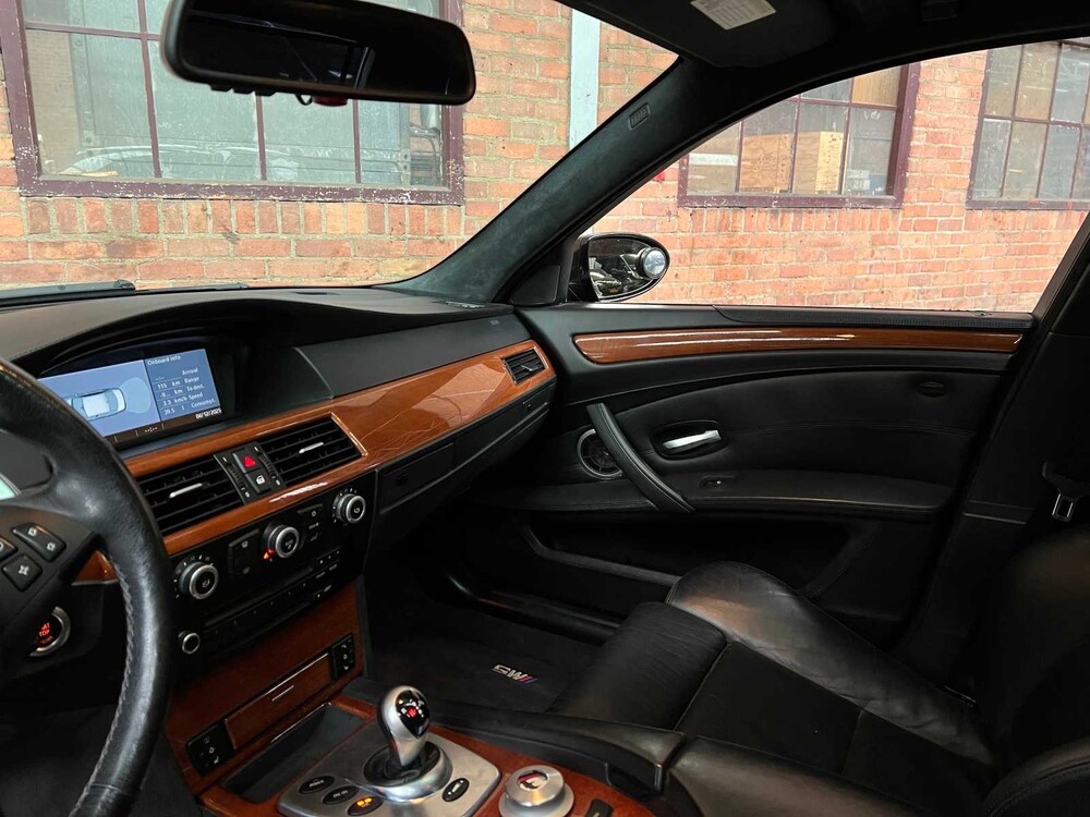BMW M5 5.0 V10 E60 507pk 2008 5-Serie YOUNGTIMER