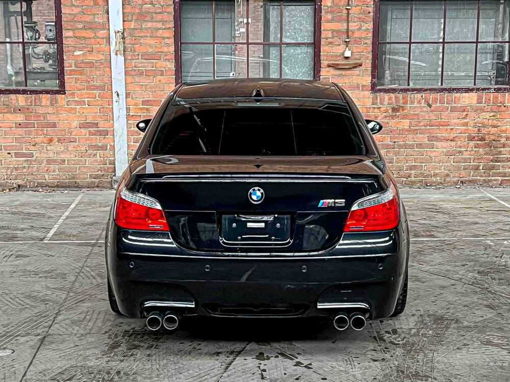 BMW M5 5.0 V10 E60 507pk 2008 5-Serie YOUNGTIMER